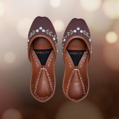 Debellee Pearl Floral Zarri Khussa