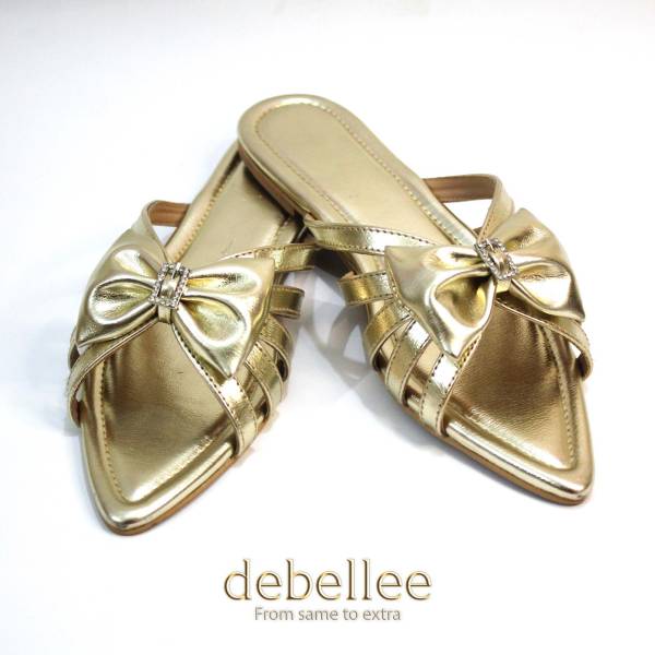 Debellee Golden Cool Slides