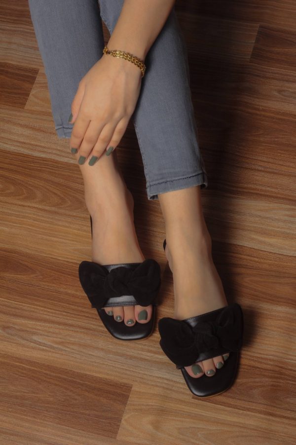 Debellee Open Toe Bow Slipper - Image 3