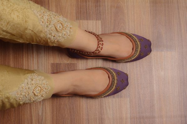 Debellee traditional Multani hand crafted khussa - Image 4