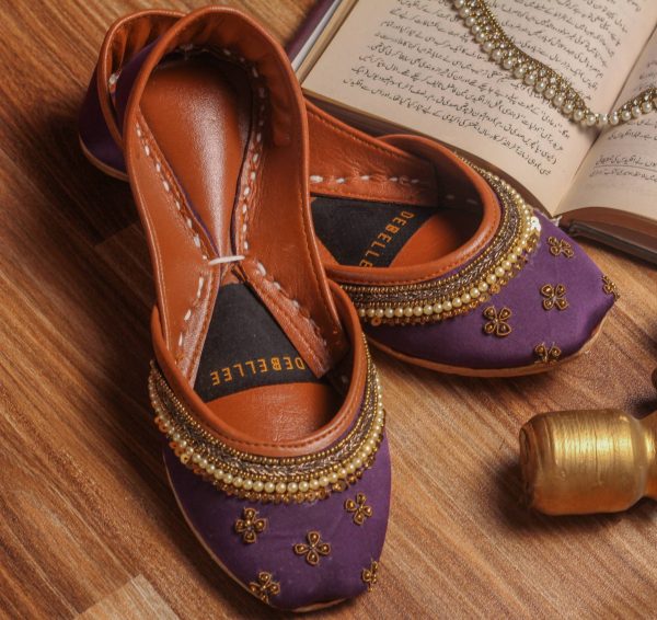 Debellee traditional Multani hand crafted khussa - Image 3