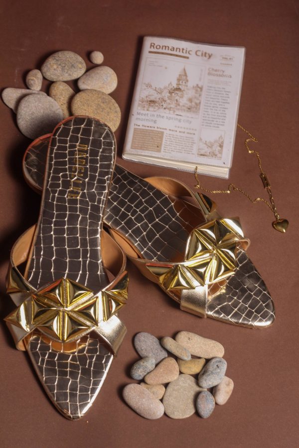 Debellee Pointy Toe Pearl Flat Sliders - Image 3