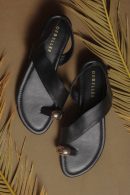 Debellee Toe Loop Sandals